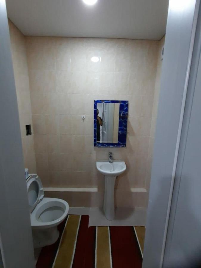 Diplomat - 2 Apartman Biskek Kültér fotó